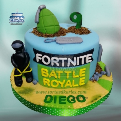 DKarles - Torta Fortnite 01